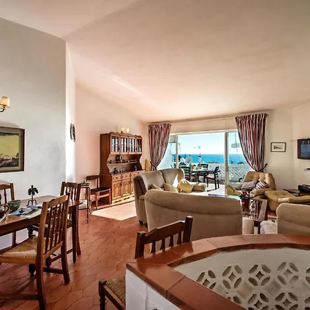 Bort Oss Holiday home